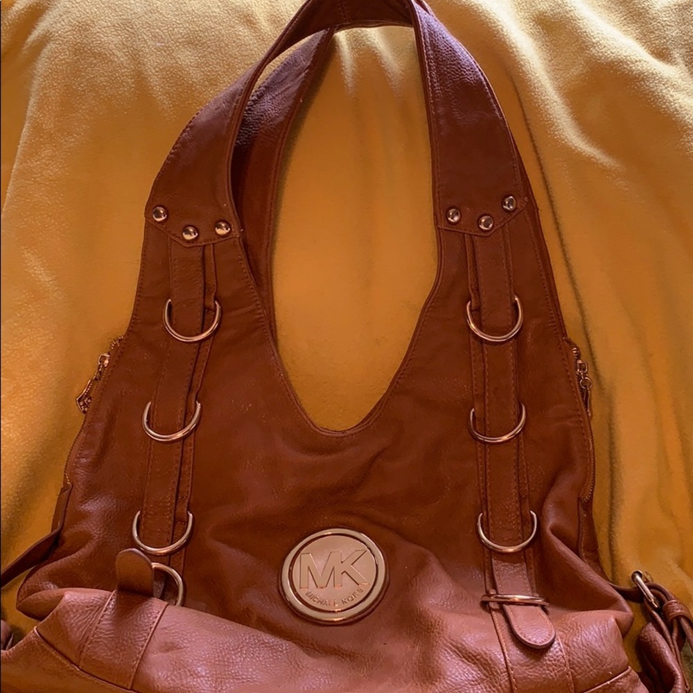 Micheal Kors purse